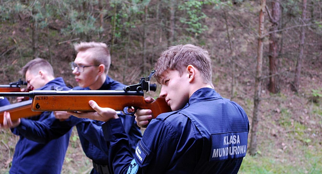 I SPARTAKIADA SPORTÓW OBRONNYCH KLAS MUNDUROWYCH