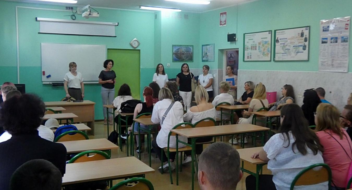 Inauguracja roku szkolnego w szkołach zaocznych dla dorosłych