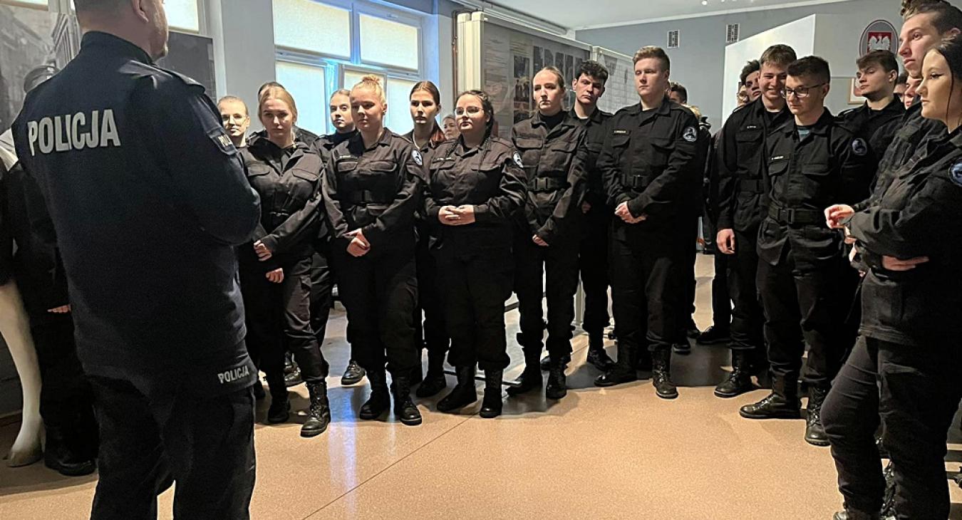 Wycieczka do Wojewódzkiej Komendy Policji w Poznaniu